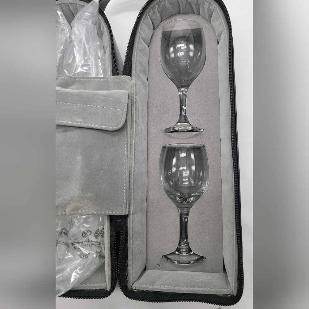 Geoffrey Beene Portable Wine Picnic Tote